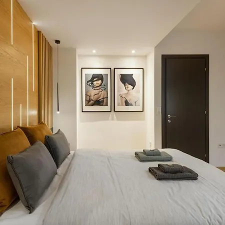 Innovative Boutique Flat In The Heart Of The